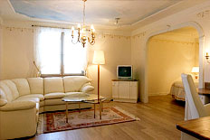 <p>Spend your wedding night in the most beautiful suite in the area.</p>